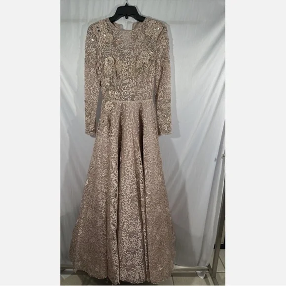 NWT $998 Mac Duggal [ 4 ] Floral Embellished Long Sleeve A-Line Gown Mocha‎ Pink - Picture 8 of 16